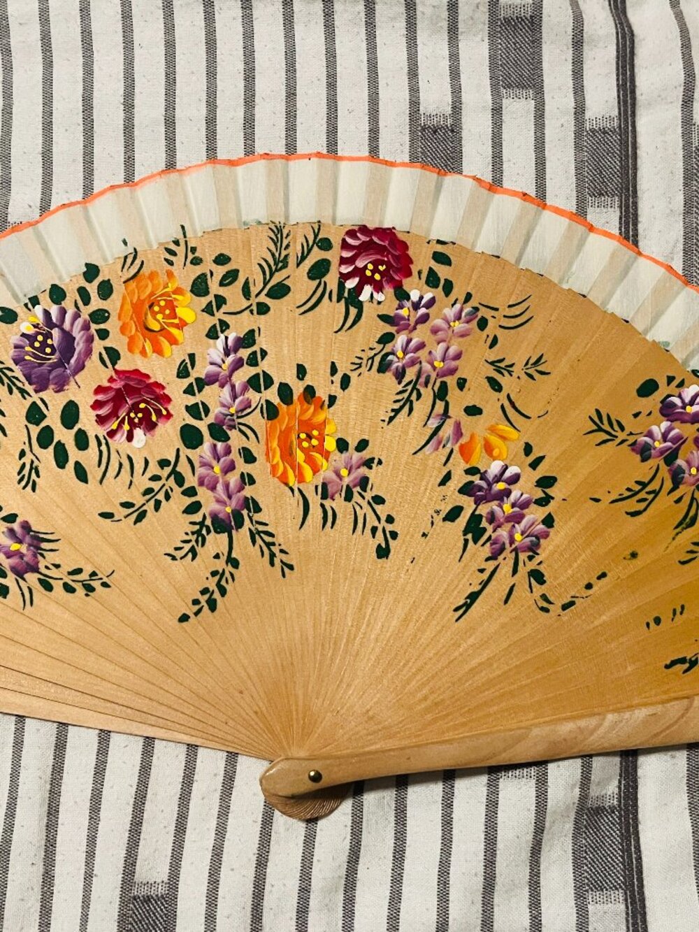 Vintage Hand painted  Spanish Fan
